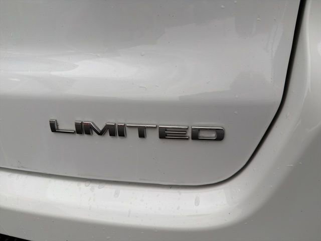 Used 2023 Jeep Compass Limited image 9