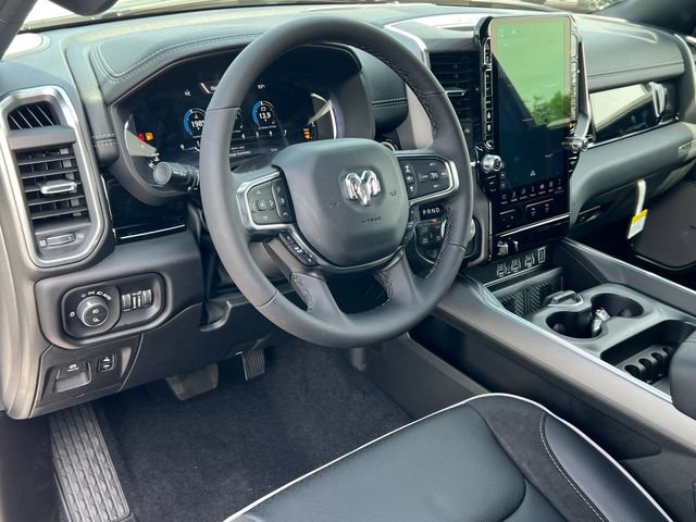 New 2026 RAM 1500 Laramie AWD/4WD image 21