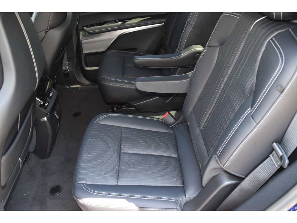 New 2026 Cadillac Vistiq Sport image 15