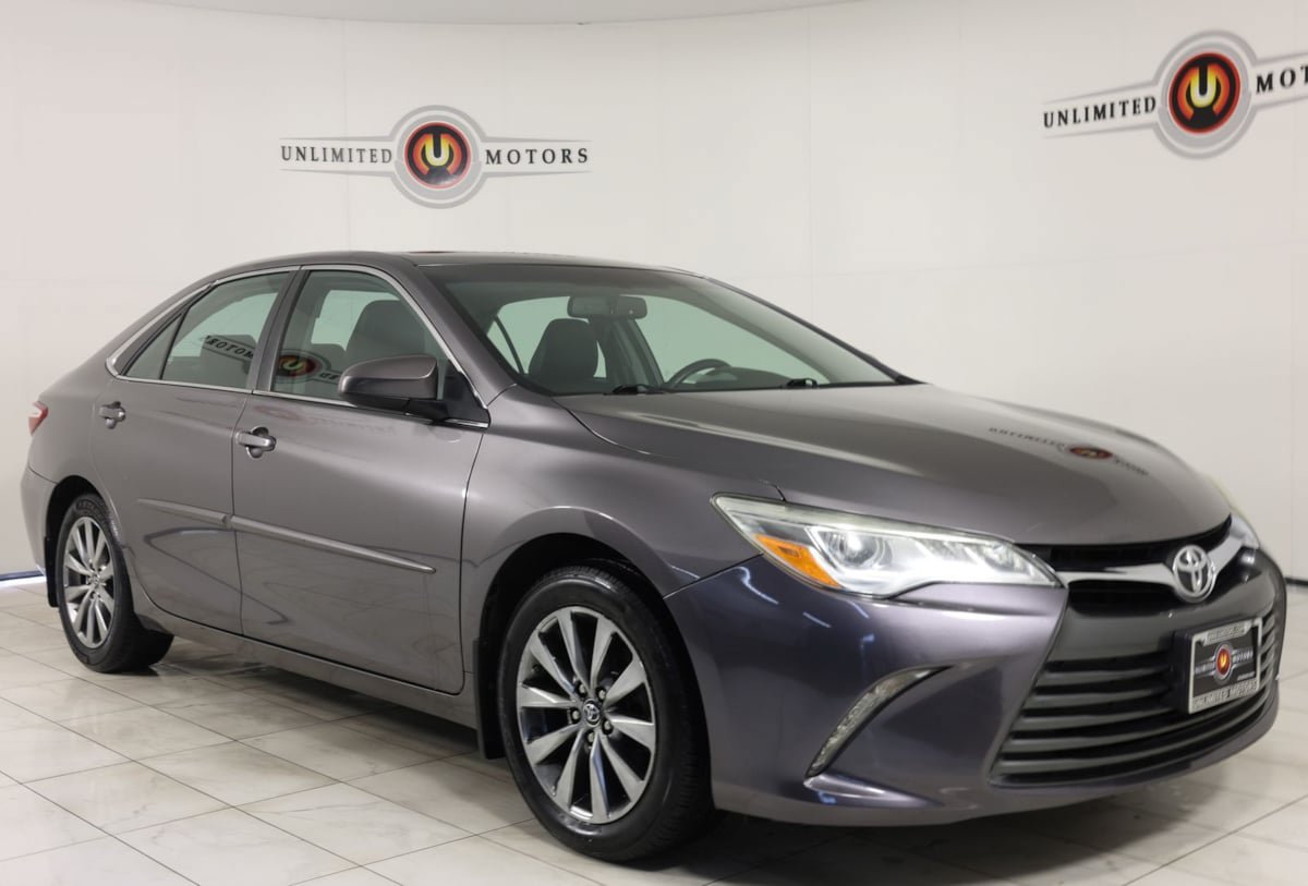 Used 2015 Toyota Camry XLE FWD image 39
