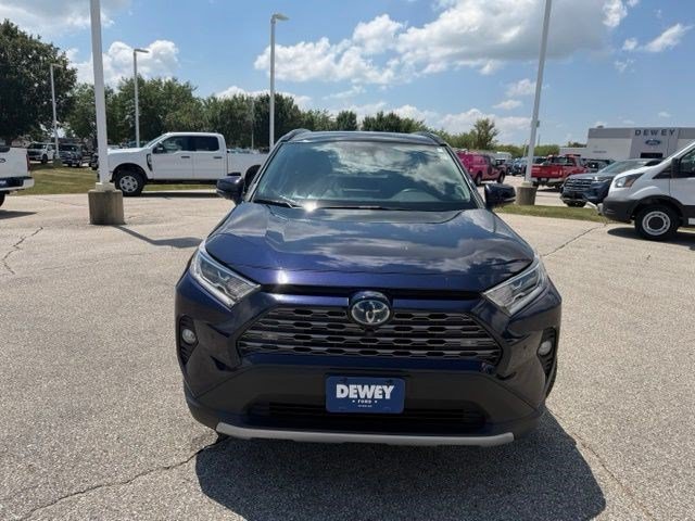 Used 2021 Toyota RAV4 Limited AWD/4WD image 2