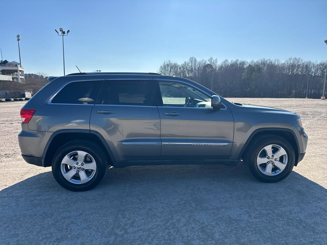 Used 2012 Jeep Grand Cherokee Laredo image 5