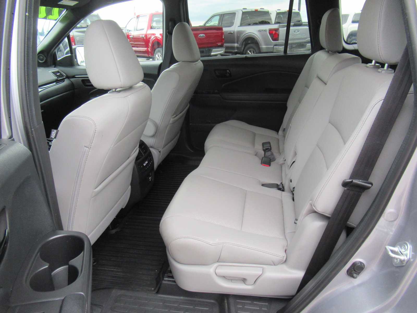 Used 2022 Honda Passport Elite image 16