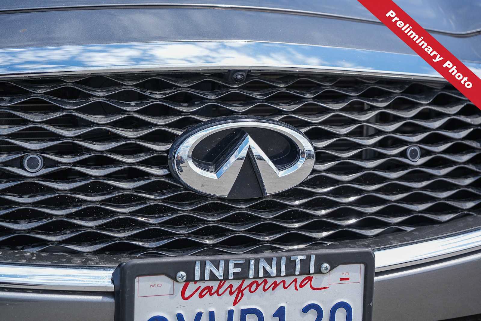 Used 2022 INFINITI Q50 Luxe w/ Cargo Package RWD image 5