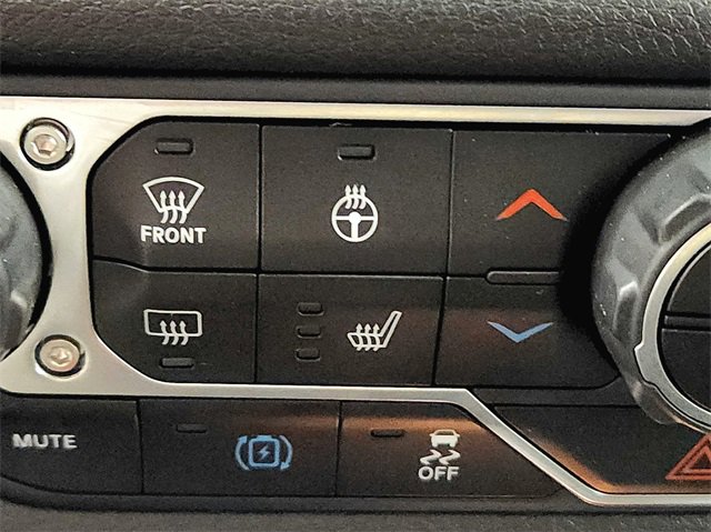 Used 2024 Jeep Wrangler Unlimited image 25