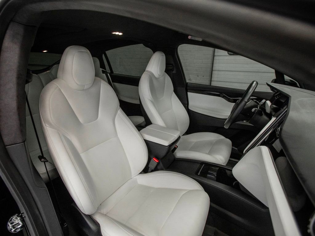 Used 2020 Tesla Model X Long Range AWD image 24