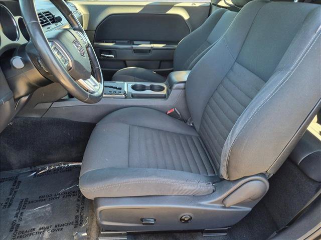 Used 2013 Dodge Challenger SXT RWD image 14