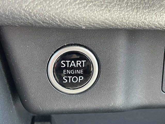 Used 2023 Nissan Rogue SV image 22