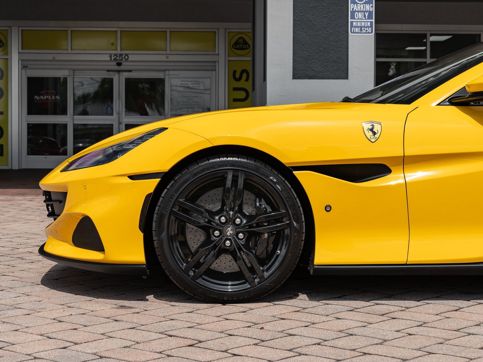 Used 2022 Ferrari Portofino M image 12