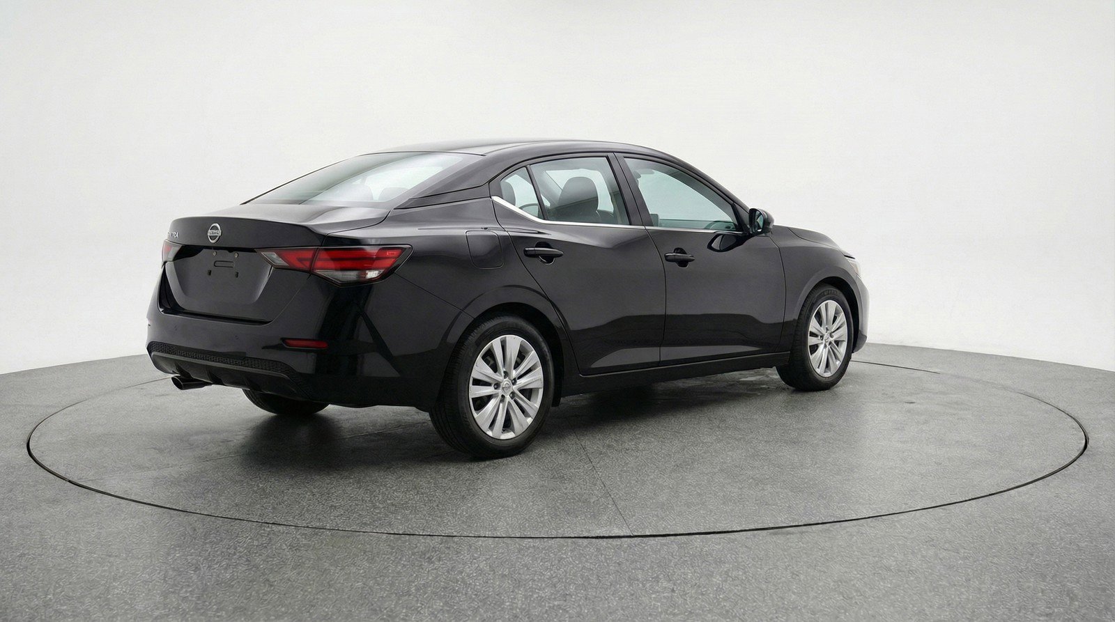 Used 2025 Nissan Sentra S FWD image 9