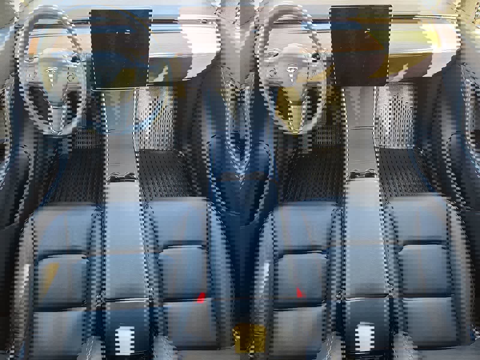 Used 2020 Tesla Model Y Long Range image 17