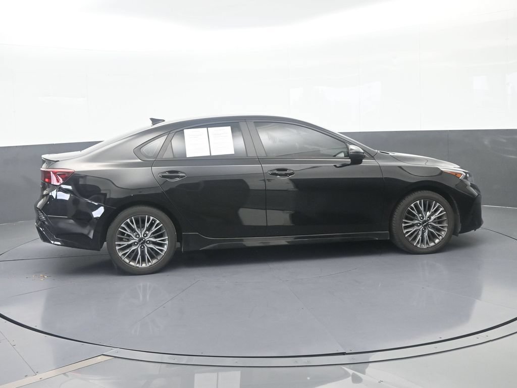 Used 2023 Kia Forte GT-Line w/ GT-Line Technology Package FWD image 7