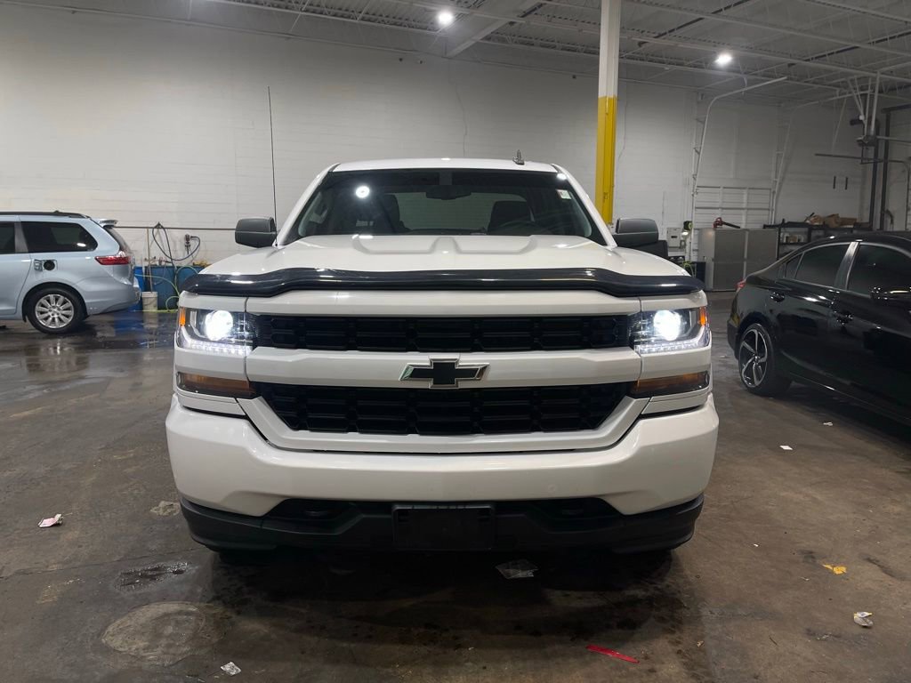 Used 2017 Chevrolet Silverado 1500 Custom w/ Custom Convenience Package image 2