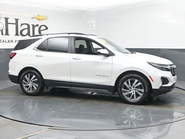 Used 2023 Chevrolet Equinox LT FWD image 1