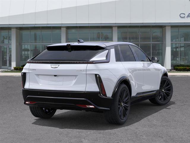 New 2026 Cadillac Lyriq Signature Sport w/ LPO, Bronce Accent Package image 5