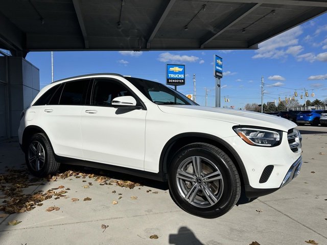 Used 2021 Mercedes-Benz GLC 300 4MATIC image 3