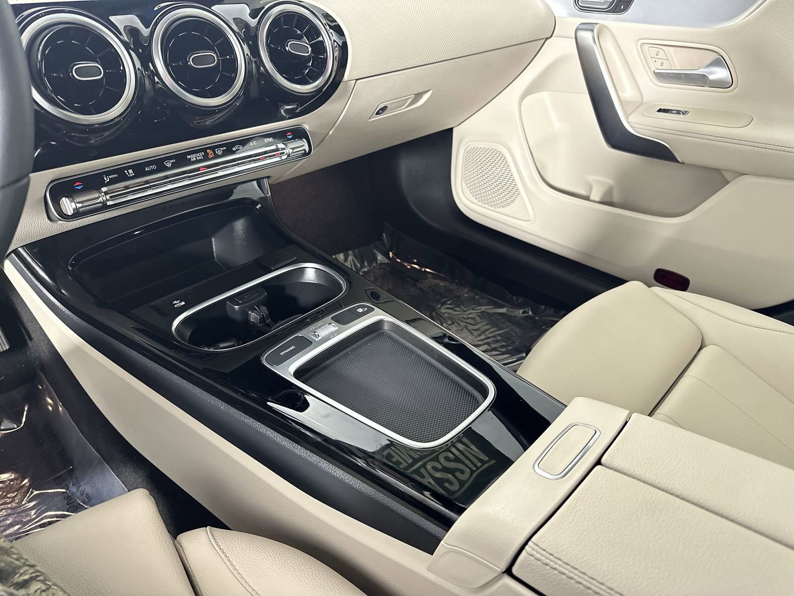 Used 2025 Mercedes-Benz CLA 250 image 25