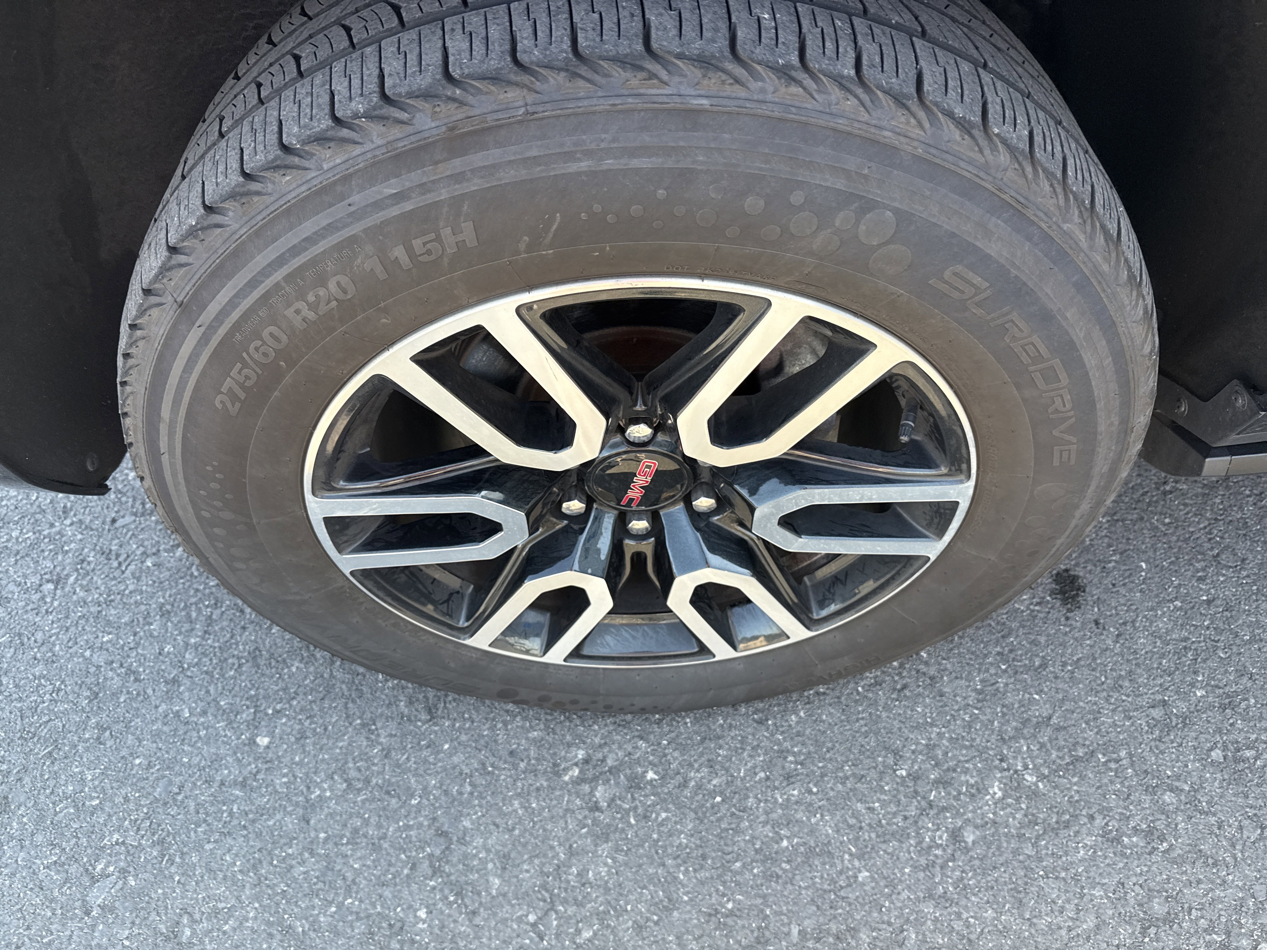 Used 2023 GMC Yukon AT4 w/ AT4 Premium Package AWD/4WD image 14