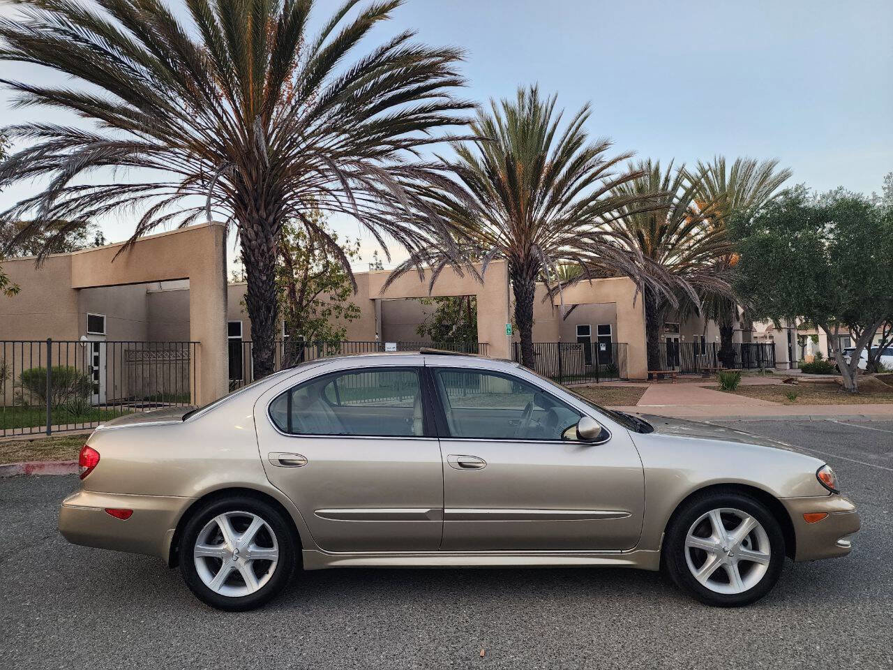 Used 2004 INFINITI I35 Base 4dr Sedan FWD image 6