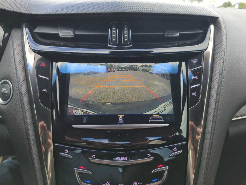 Used 2018 Cadillac CTS V w/ Luxury Package RWD image 26