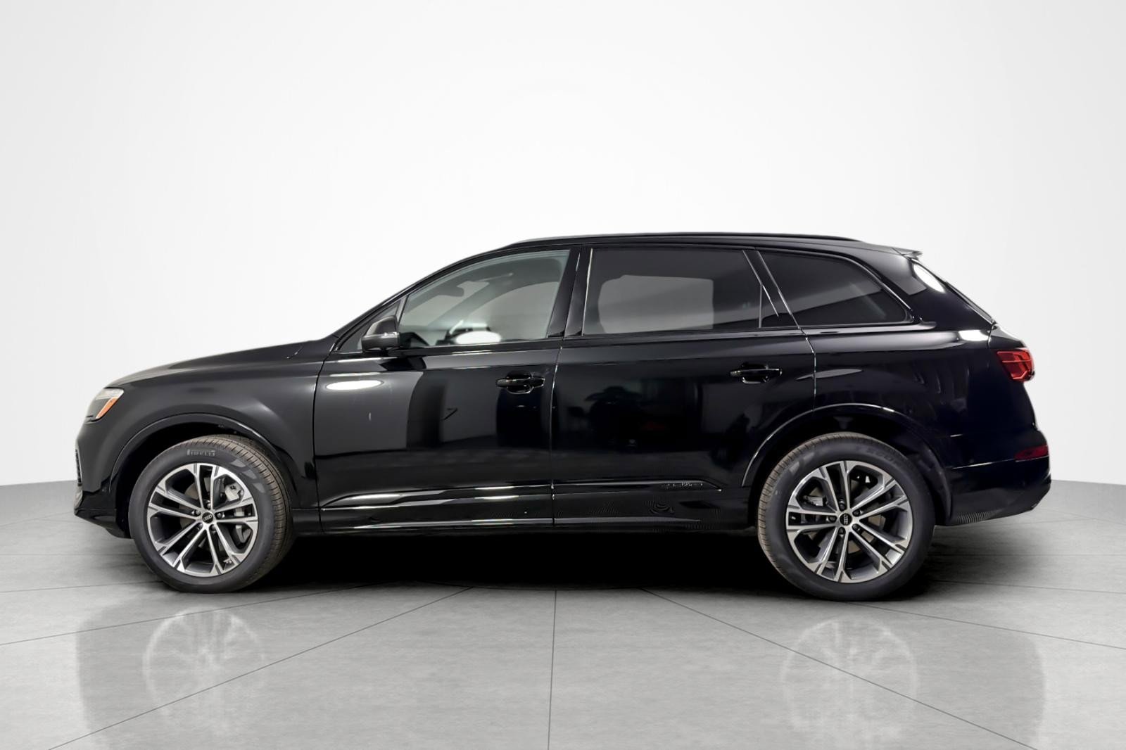 New 2026 Audi Q7 2.0T Premium AWD/4WD image 3