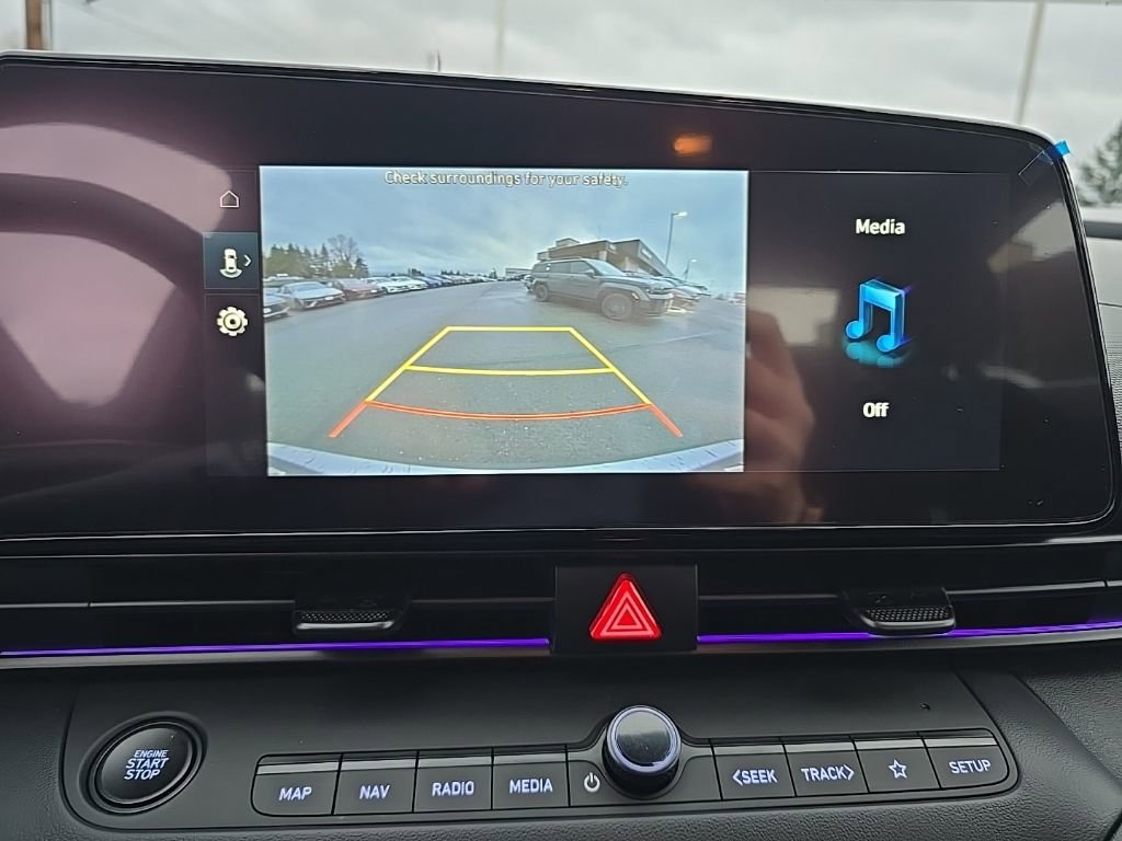 Certified 2025 Hyundai Elantra SEL image 15