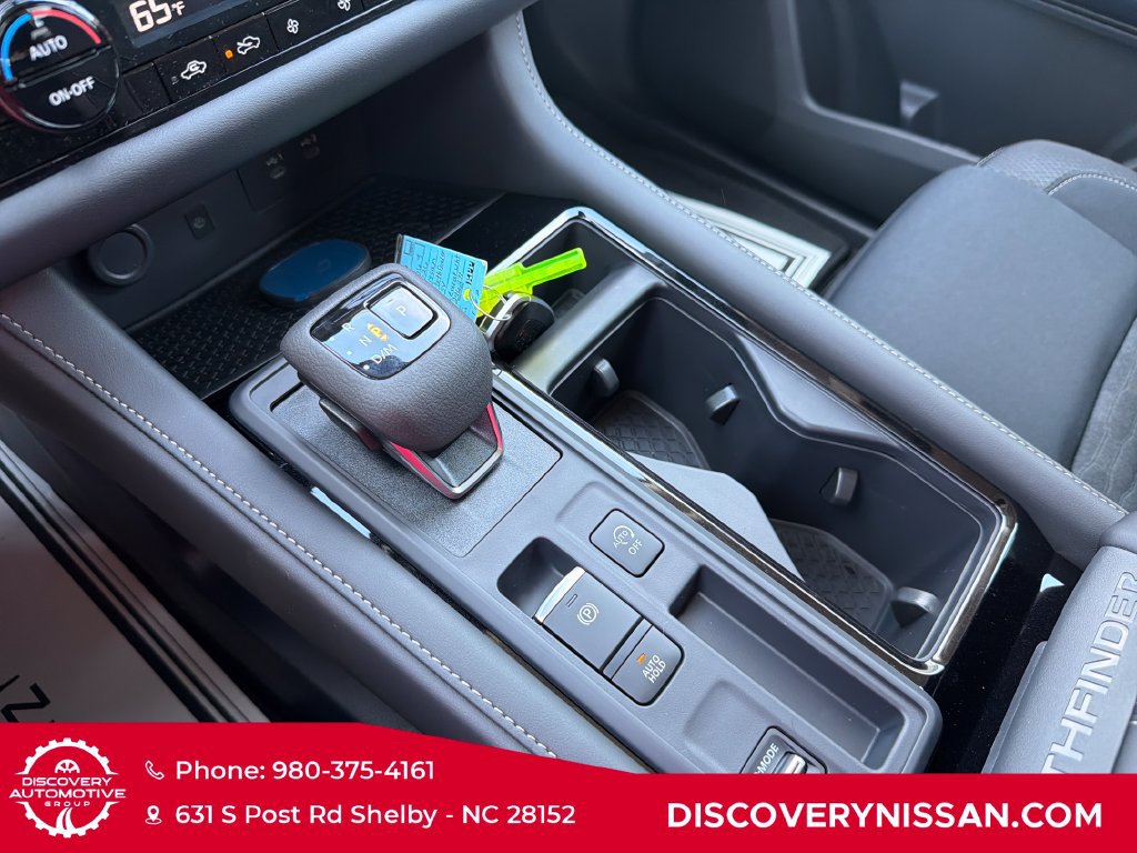 New 2026 Nissan Pathfinder SV w/ SV Premium Package FWD image 21