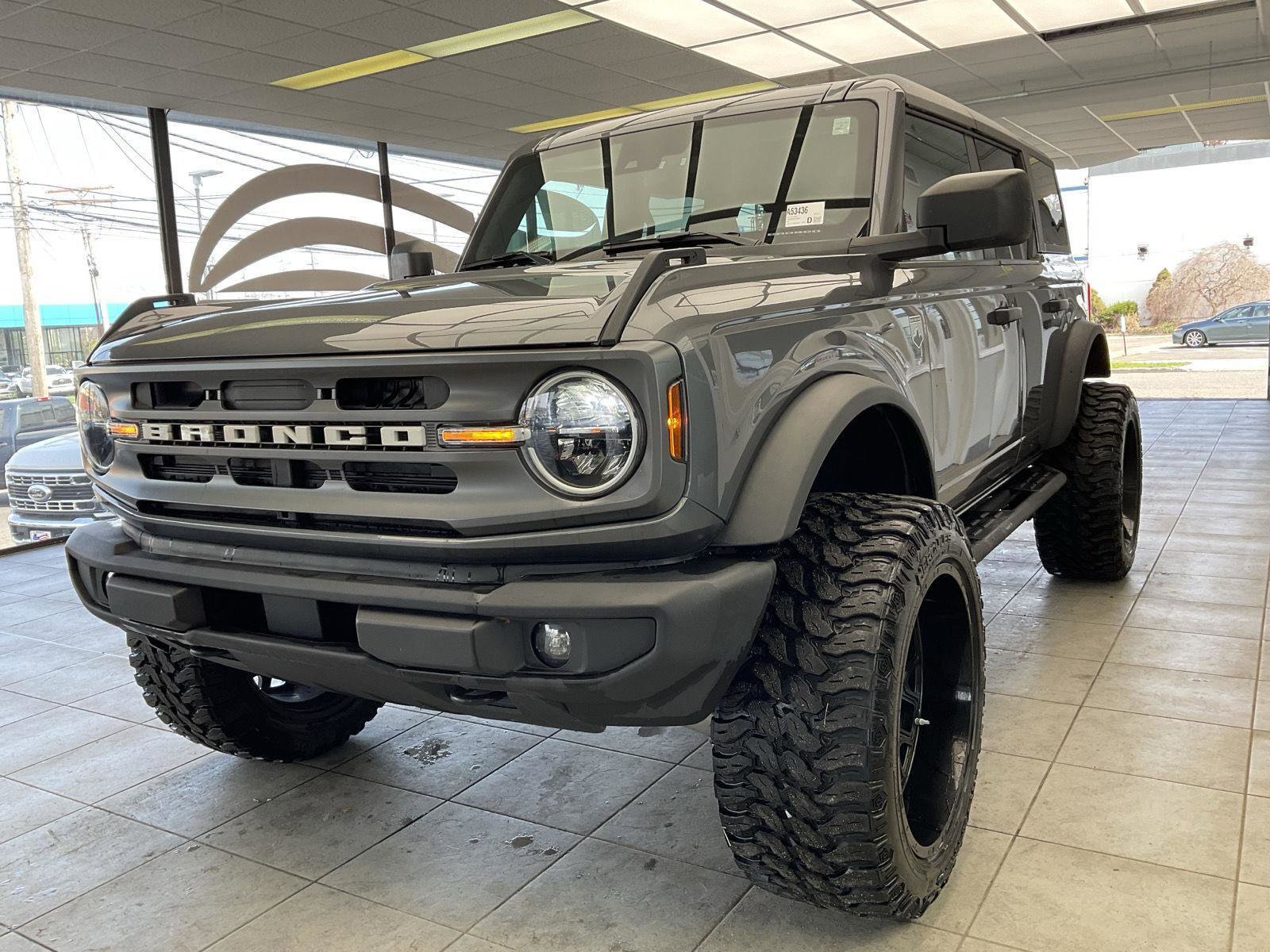 Used 2023 Ford Bronco Big Bend AWD/4WD image 3
