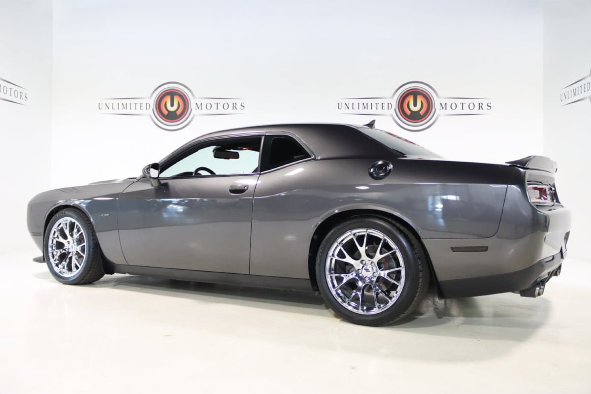 Used 2018 Dodge Challenger R/T Plus RWD image 3