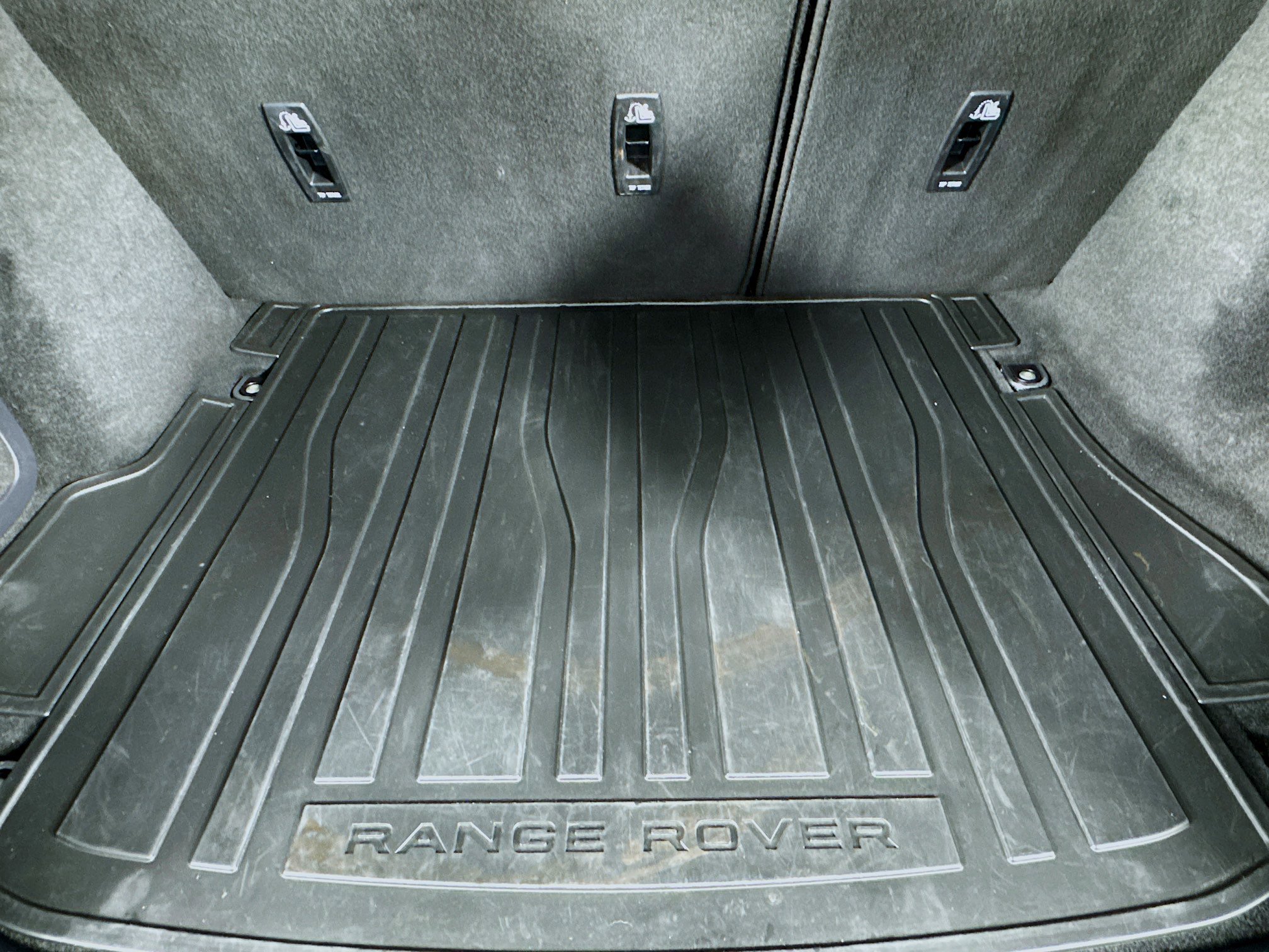 Used 2017 Land Rover Range Rover Evoque SE image 59