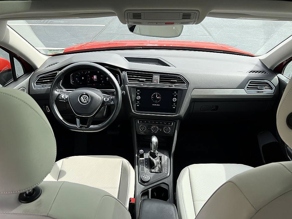 Used 2019 Volkswagen Tiguan SEL AWD/4WD image 17