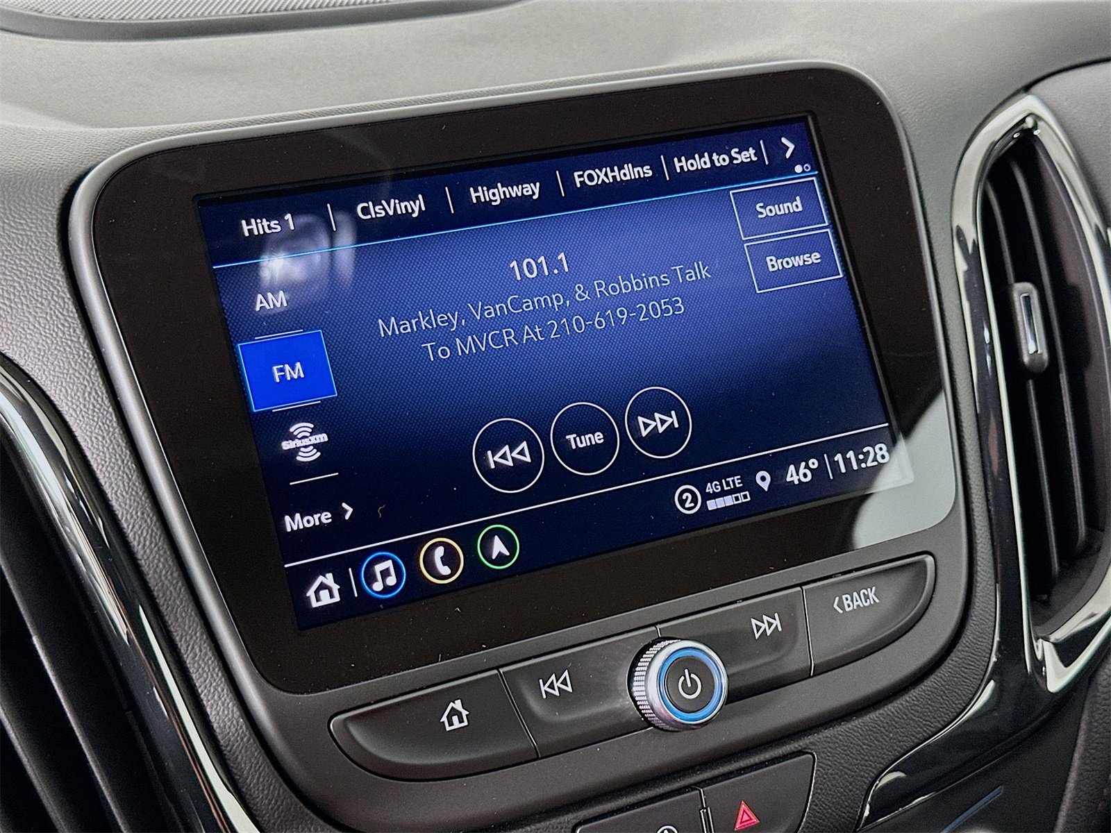 Used 2022 Chevrolet Equinox RS w/ RS Leather Package image 16