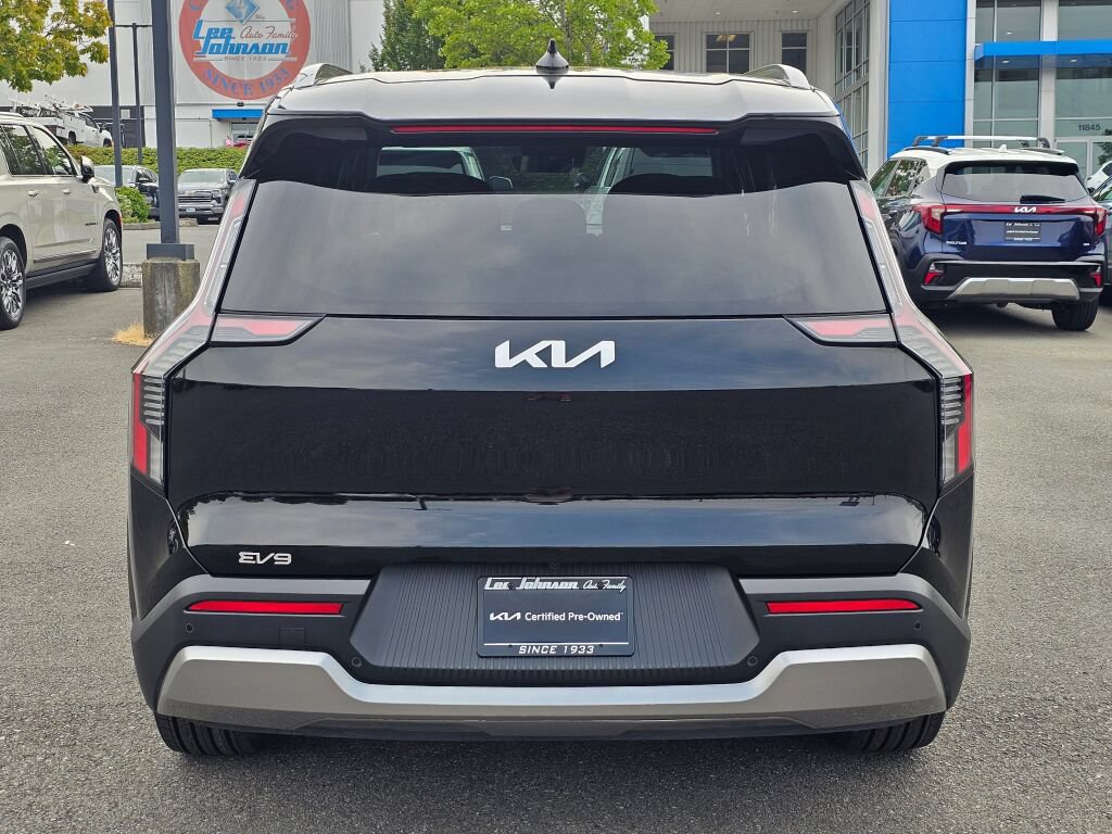 Certified 2024 Kia EV9 Wind AWD/4WD image 6