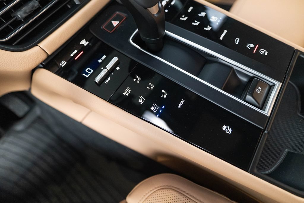 New 2026 Porsche Macan AWD/4WD image 26