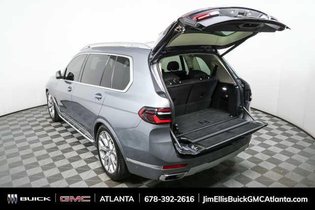 Used 2023 BMW X7 xDrive40i image 30