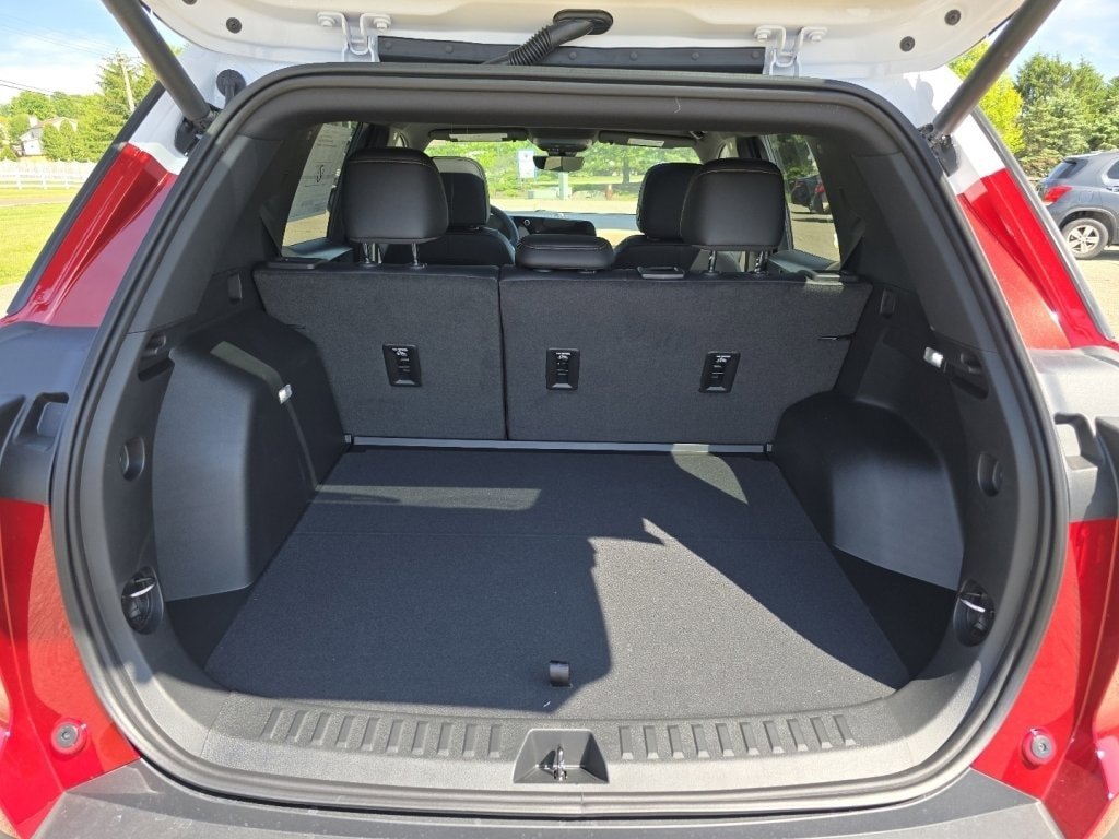 New 2026 Chevrolet Equinox ACTIV w/ Convenience Package III FWD image 15