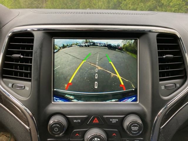 Used 2018 Jeep Grand Cherokee Overland w/ Jeep Active Safety Group AWD/4WD image 33