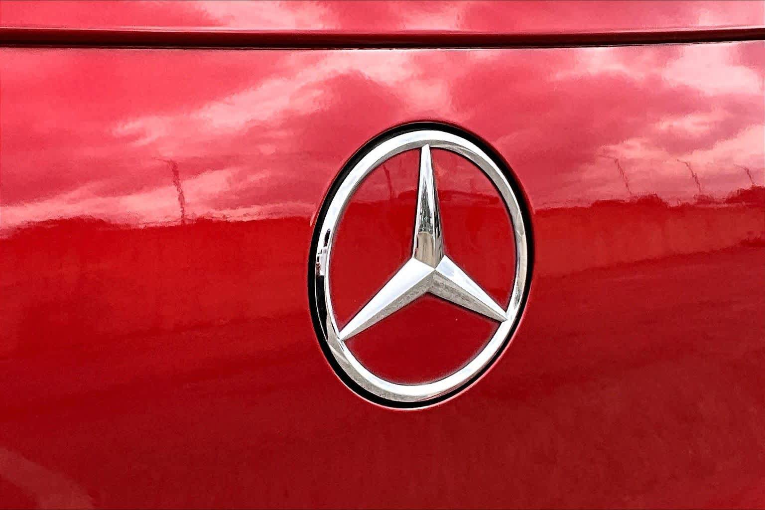 Used 2023 Mercedes-Benz GLC 43 AMG 4MATIC Coupe image 31