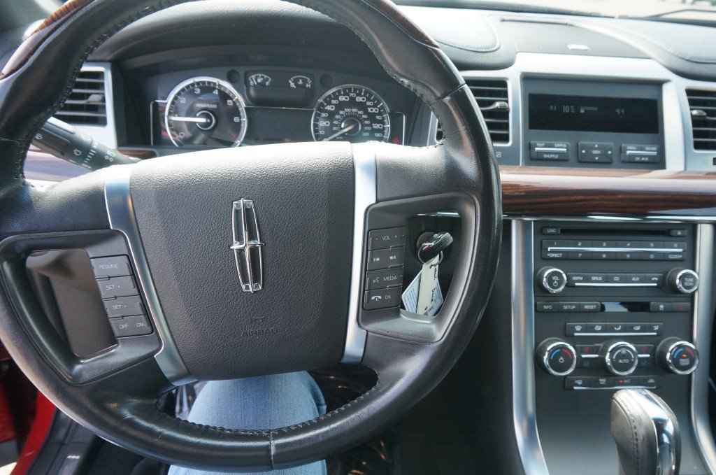 Used 2009 Lincoln MKS FWD image 11