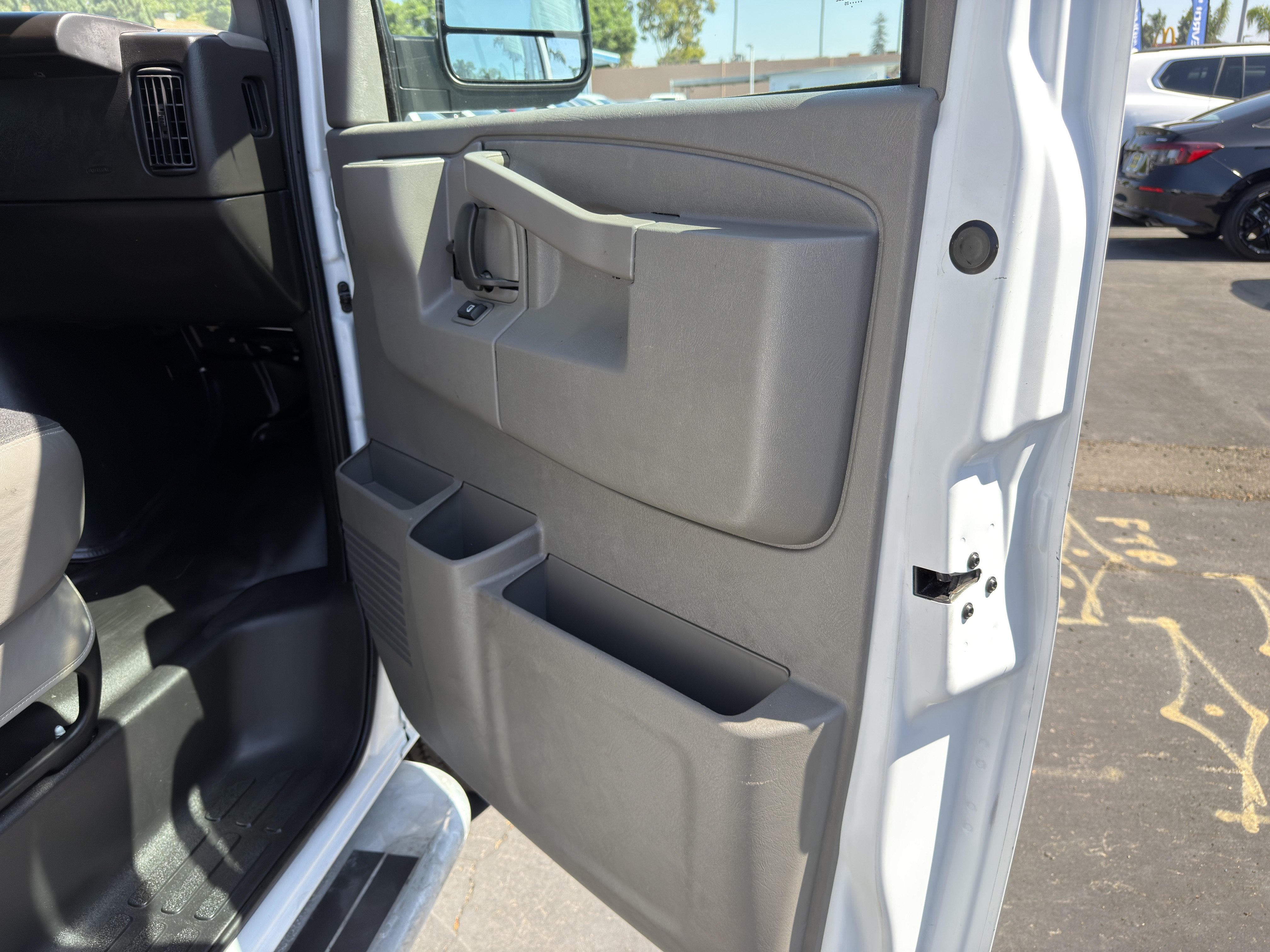 Used 2025 GMC Savana 2500 w/ Driver Convenience Package RWD image 11