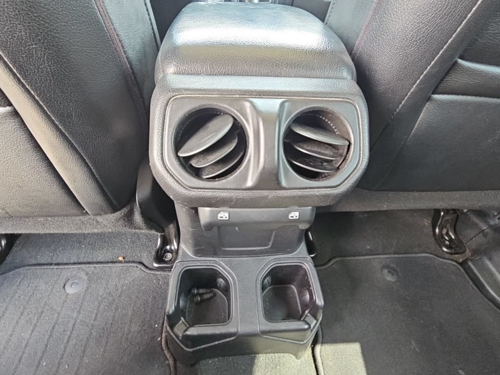 Used 2018 Jeep Wrangler Unlimited Sport S AWD/4WD image 26