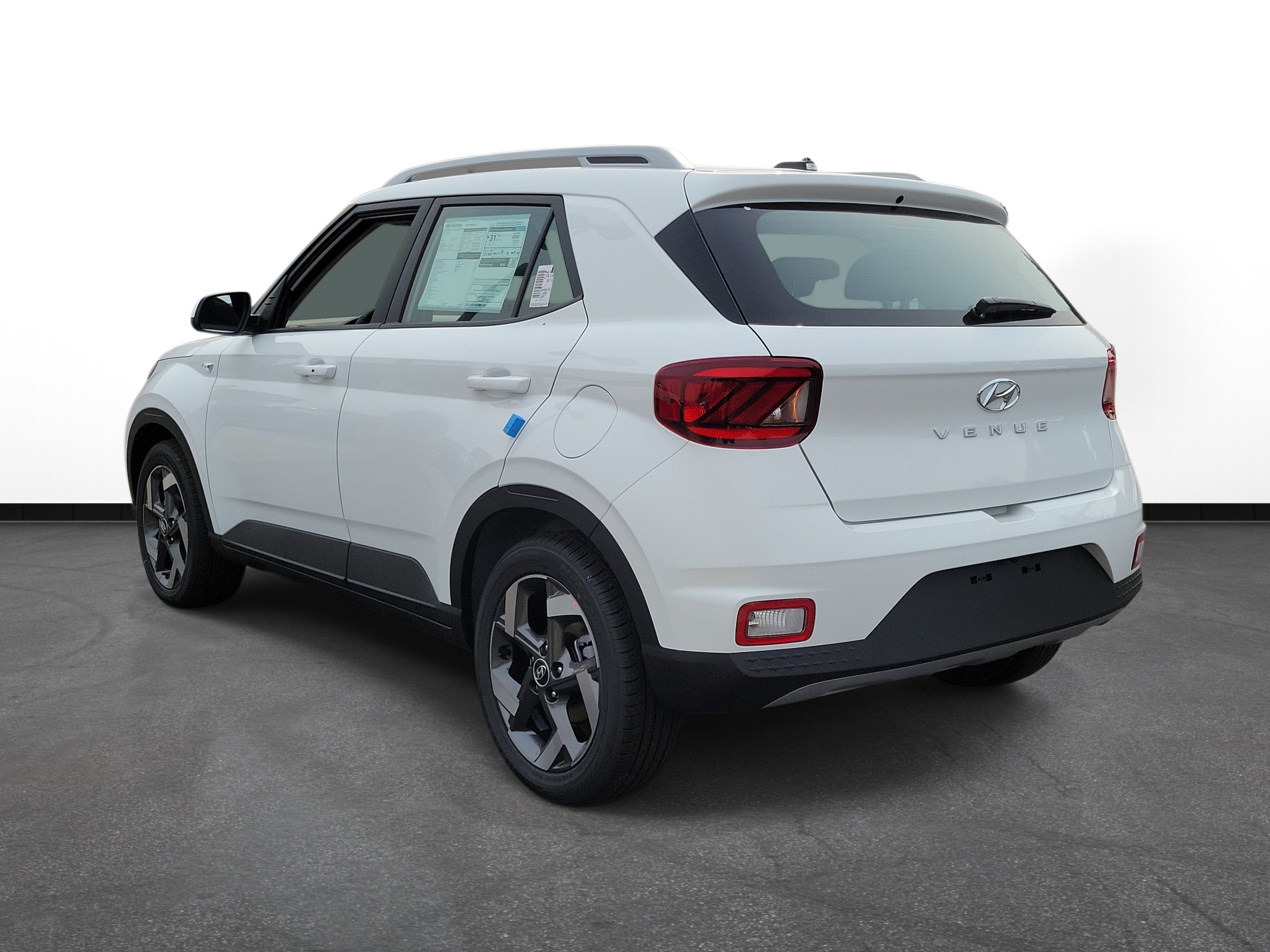 New 2026 Hyundai Venue SEL FWD image 3