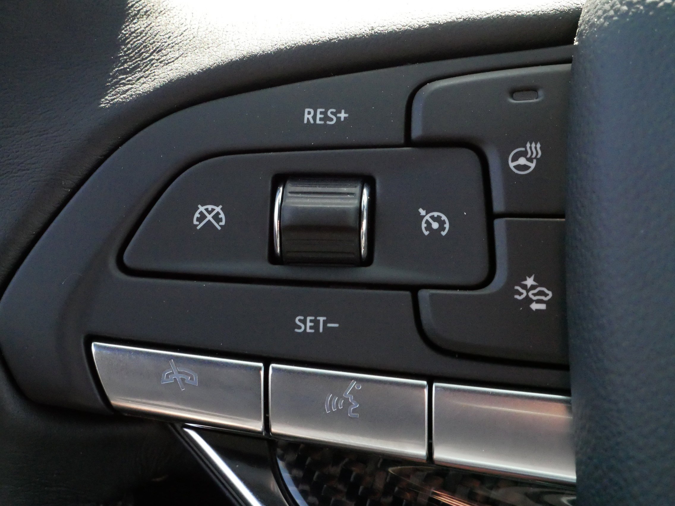 New 2025 Cadillac XT6 Sport image 23