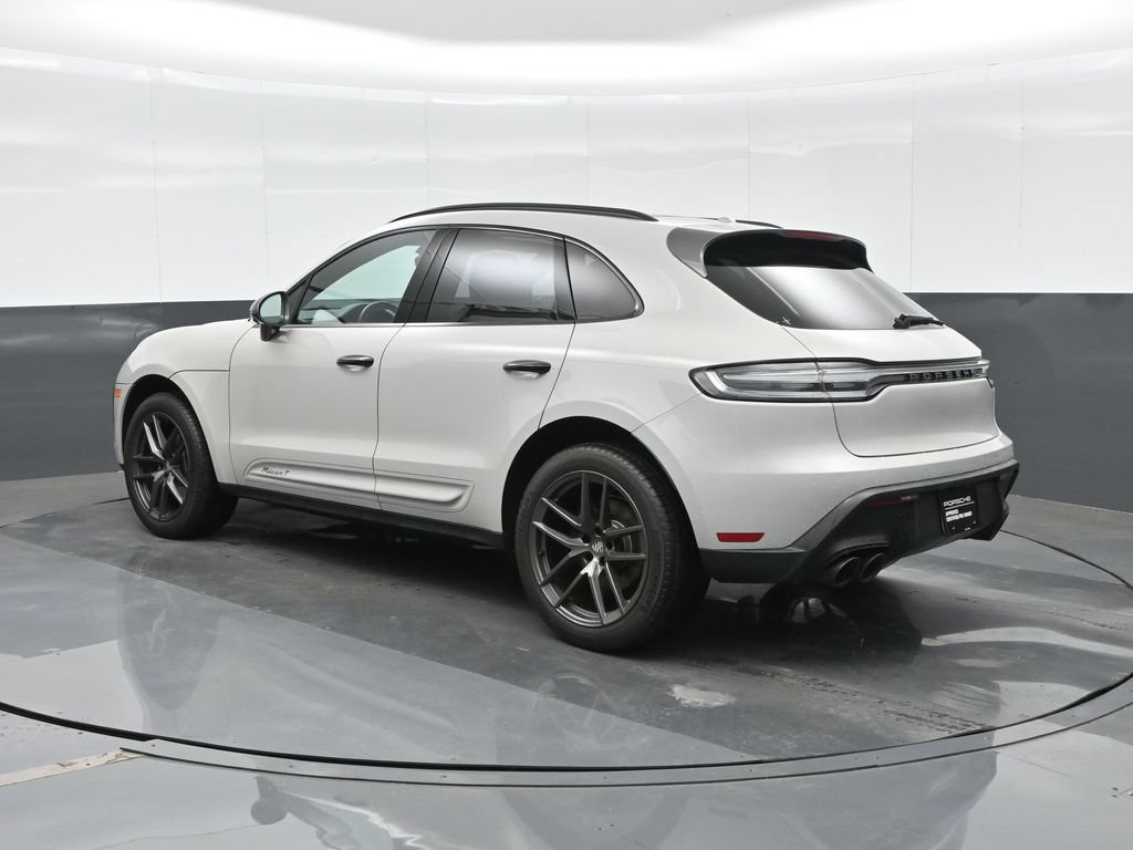 Certified 2023 Porsche Macan Turbo AWD/4WD image 3