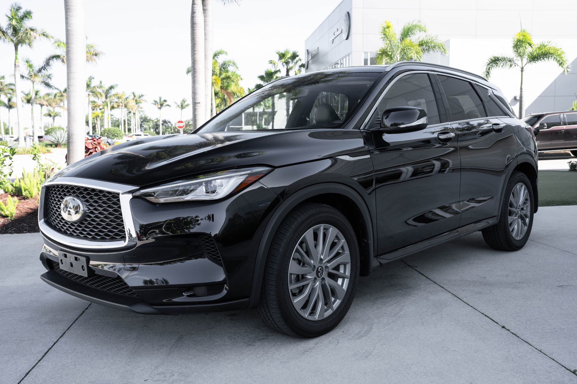 Certified 2023 INFINITI QX50 Luxe AWD/4WD image 6