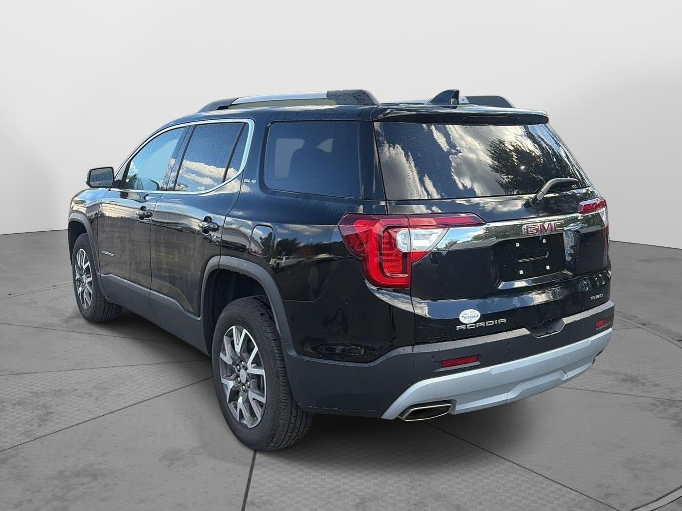 Used 2023 GMC Acadia SLE w/ Driver Convenience Package AWD/4WD image 5