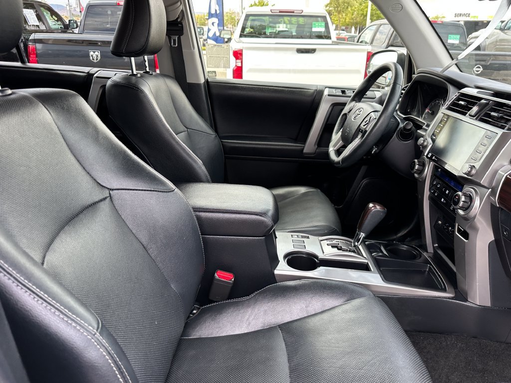 Used 2022 Toyota 4Runner Limited RWD image 17