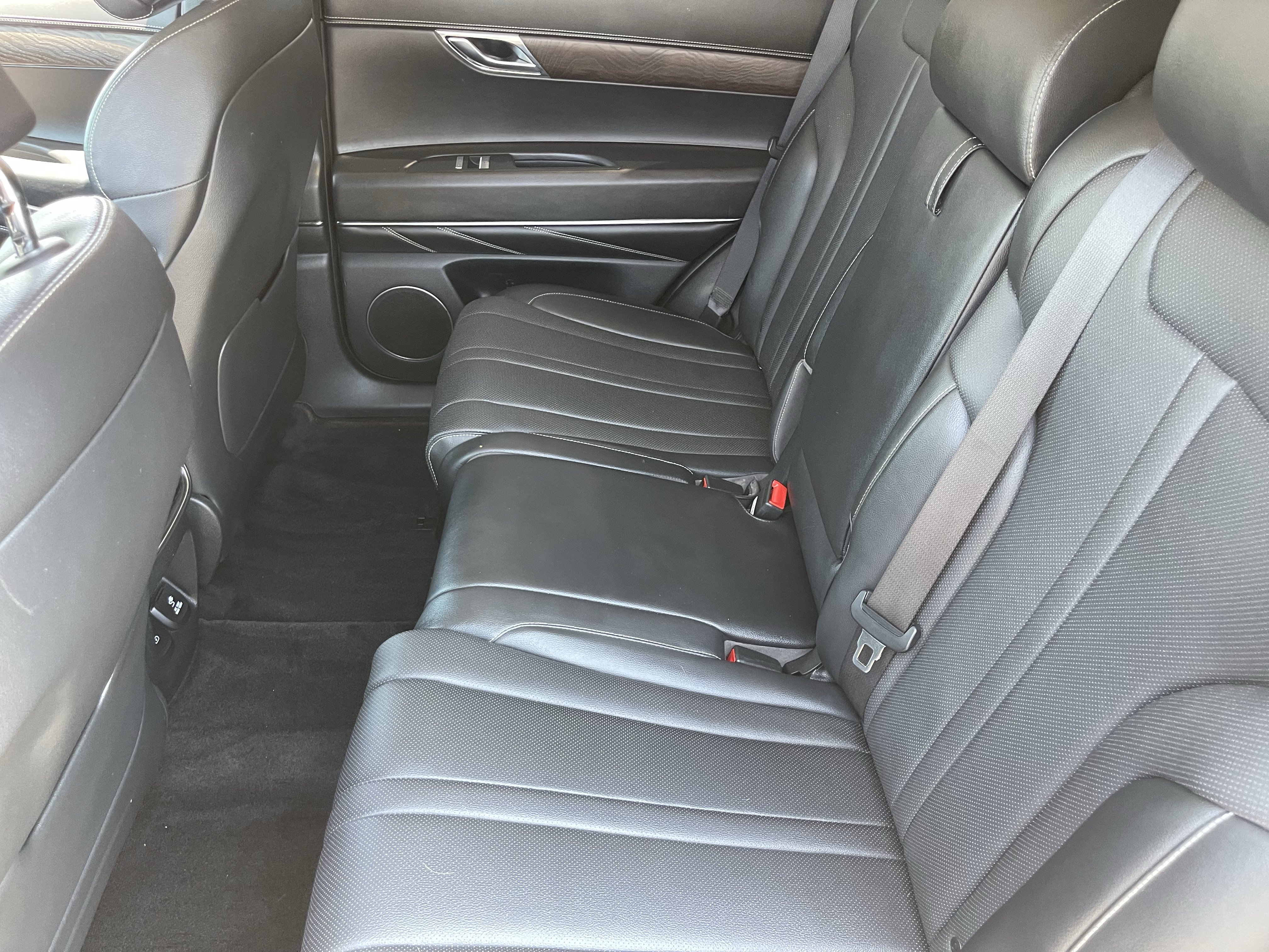Used 2021 Genesis GV80 3.5T AWD/4WD image 17