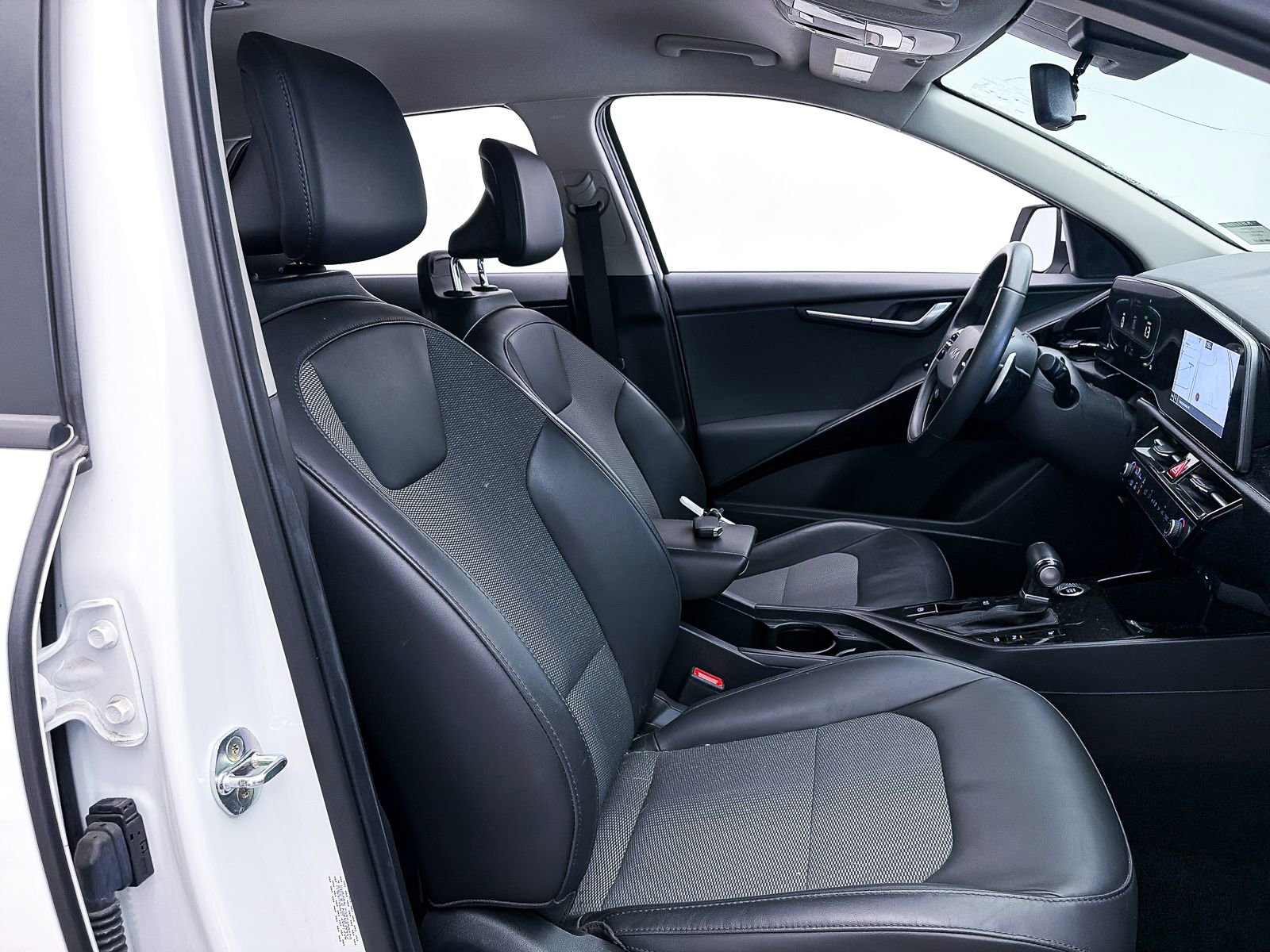 Used 2023 Kia Niro EX FWD image 37
