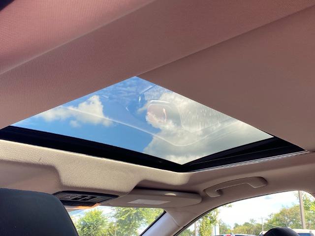 Used 2021 Nissan Rogue Platinum image 19